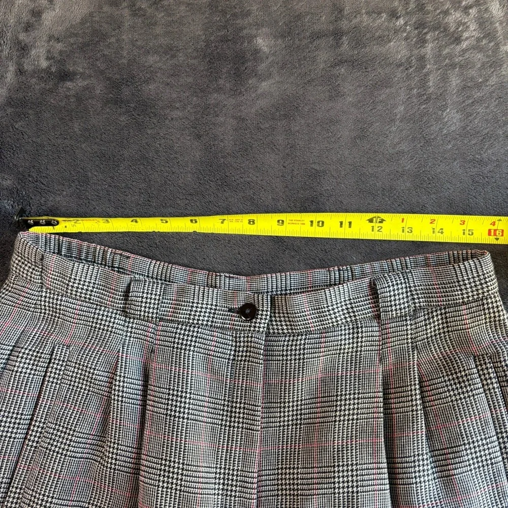 Requirements Wool Plaid Pants Mens Size 10 Pleated Trousers Gray Red